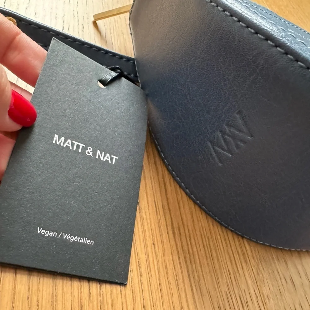 Matt & Nat Abbot Vegan Leather Belt Bag - Apollo Blue - NWT - Picture 4 of 8